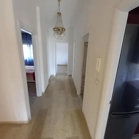 Serravalle Apartment